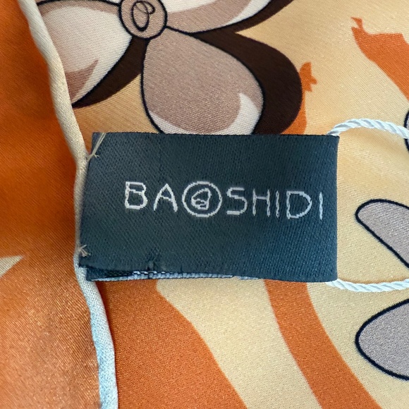 Baoshidi 100% Mulberry Silk Scarf – New with Tags & Box - Picture 7 of 13
